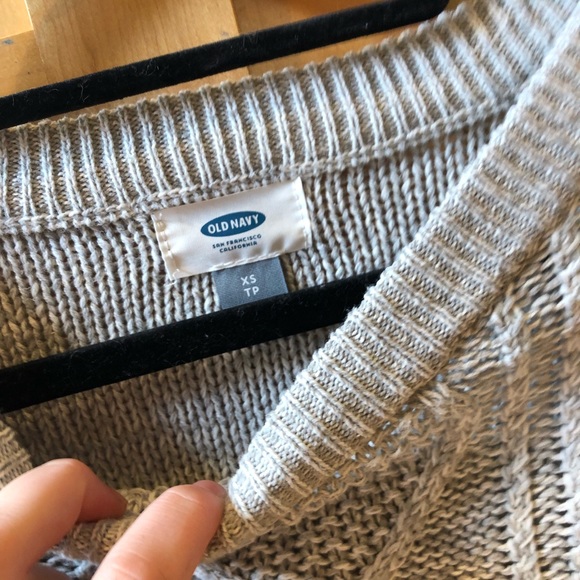 old navy sweater - Picture 2 of 2
